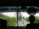 ジョグジャカルタからのバス。雨の中、南国の田舎道をひた走る。